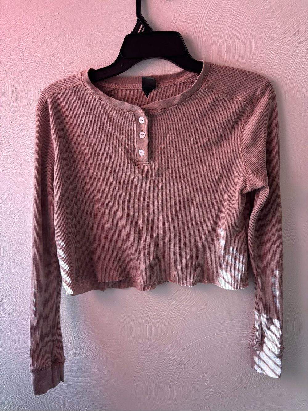 Women’s Long-Sleeve Ribbed Henley Crop Top - Dusty Rose Size M